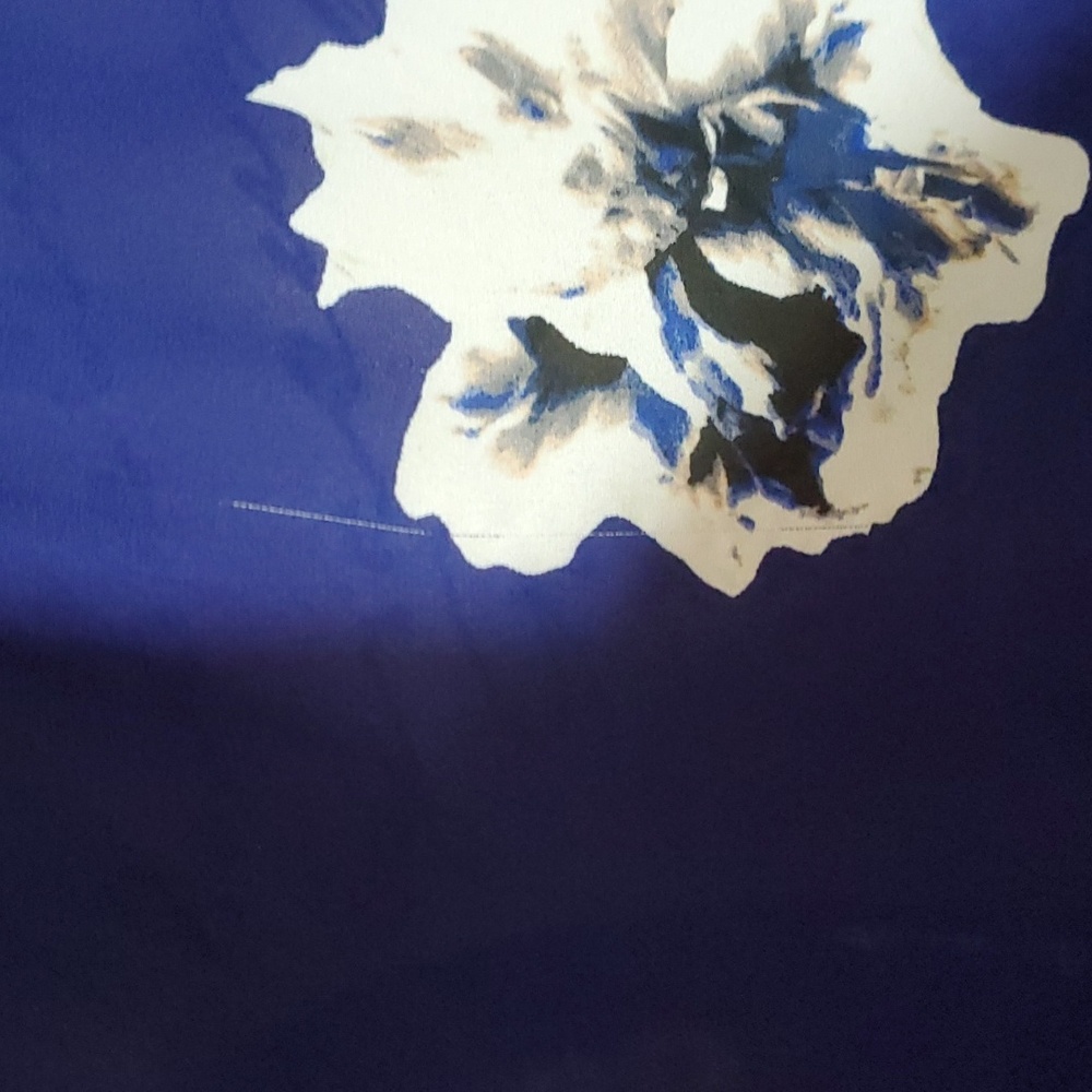 Vince Camuto purple floral bouse - Picture 5 of 8